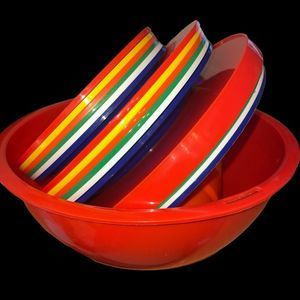 Vintage MCM Ingrid Chicago Plastic Party Ball Picnic Camping Set Plates/Cups